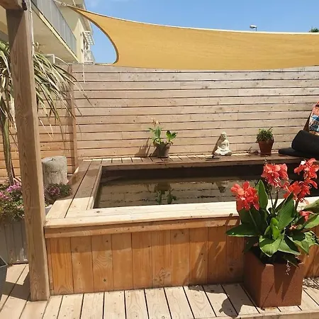 Apartman Duplex Avec Jardin, Piscine, Terrasse, 3 *