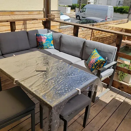 Appartement Duplex Avec Jardin, Piscine, Terrasse, 3