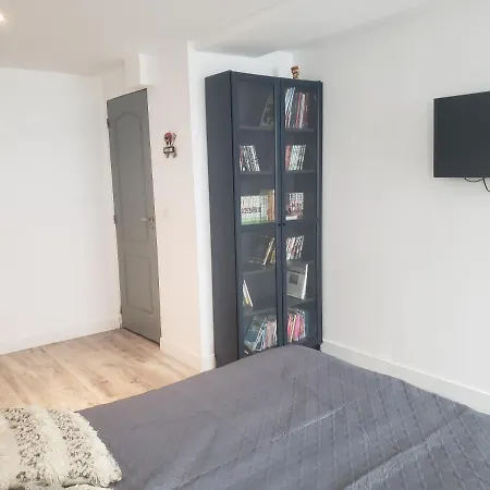 Appartement Duplex Avec Jardin, Piscine, Terrasse, 3 *